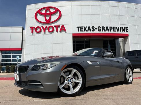Used 2011 BMW Z4 sDrive30i image 4
