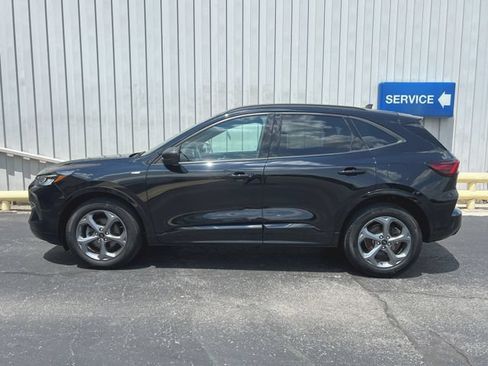 Used 2023 Ford Escape ST-Line w/ Tech Pack #1 AWD/4WD image 5