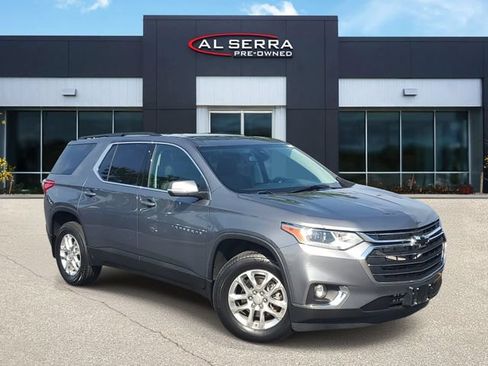 Certified 2021 Chevrolet Traverse LT FWD image 1