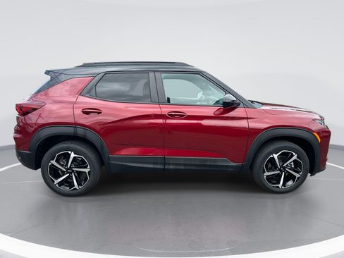 Used 2023 Chevrolet TrailBlazer RS w/ Convenience Package AWD/4WD image 4