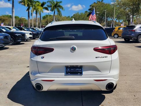 Used 2020 Alfa Romeo Stelvio Ti w/ Active Blind Spot Package image 6