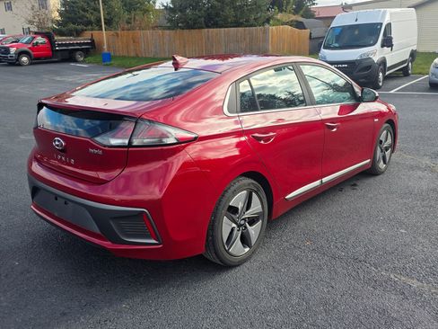 Used 2020 Hyundai Ioniq SEL image 6