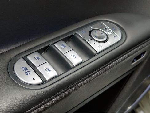 Used 2024 Hyundai Ioniq 5 Limited AWD/4WD image 7
