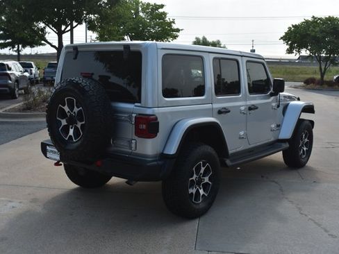 Used 2022 Jeep Wrangler Unlimited Rubicon w/ LED Lighting Group AWD/4WD image 5