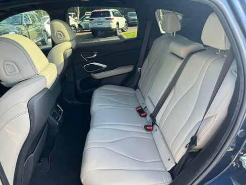 Used 2025 Acura RDX SH-AWD image 8