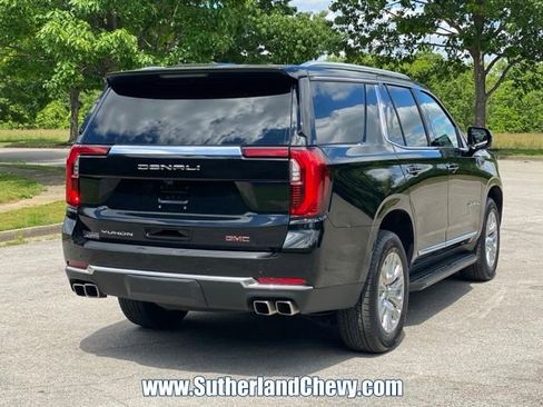 Used 2025 GMC Yukon Denali AWD/4WD image 7