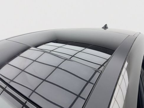 New 2024 Alfa Romeo Tonale Veloce image 13