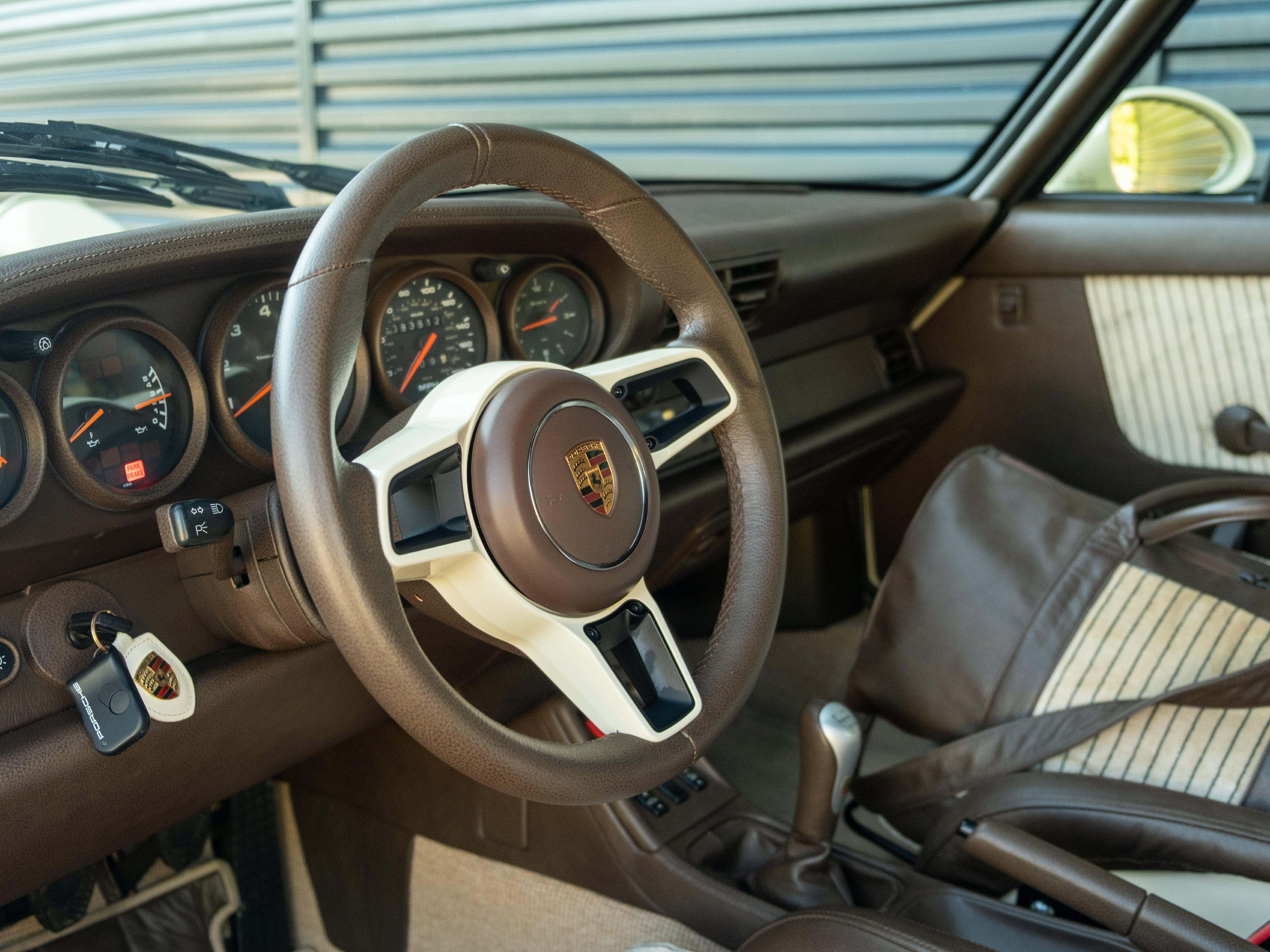 Used 1996 Porsche 911 Carrera RWD image 4