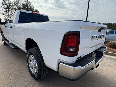 New 2026 RAM 2500 Tradesman AWD/4WD image 10
