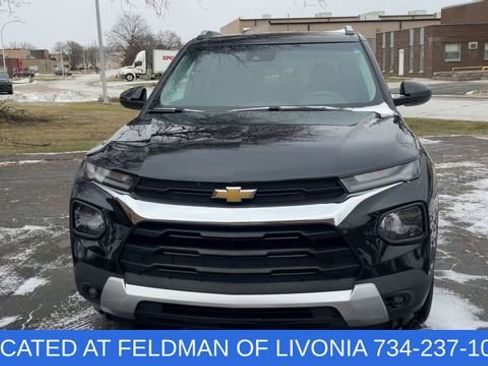 Used 2023 Chevrolet TrailBlazer LT w/ Convenience Package image 3