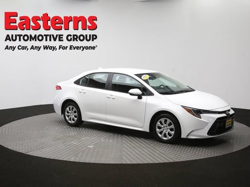 Used 2026 Toyota Corolla LE FWD image 47
