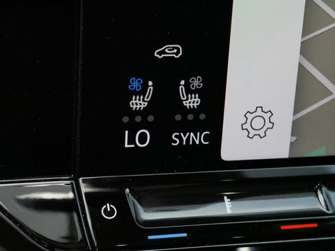 Certified 2026 Volkswagen Atlas SEL Premium R-Line AWD/4WD image 30
