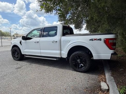 Used 2021 Ford F150 Lariat w/ Equipment Group 502A High AWD/4WD image 4