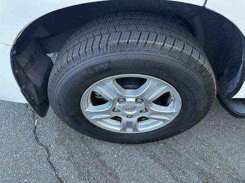 Used 2012 Toyota Sequoia SR5 w/ Premium Pkg RWD image 36