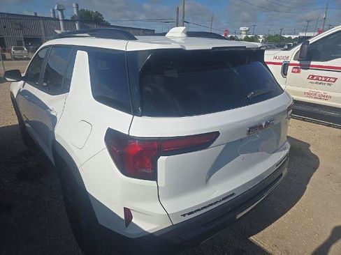 Used 2026 GMC Terrain Elevation w/ Elevation Premium Package AWD/4WD image 3