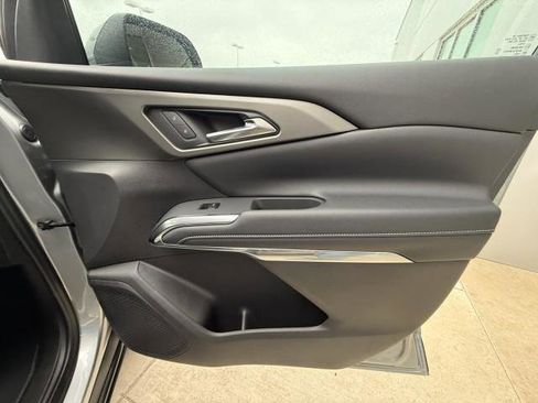 Used 2026 Chevrolet Traverse LT w/ Midnight/Sport Edition FWD image 28