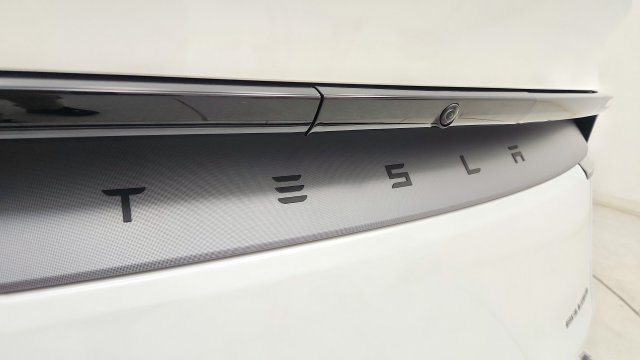 Used 2026 Tesla Model Y AWD image 30