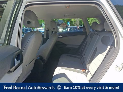 Certified 2023 Volkswagen Taos SE w/ Black Wheel Package FWD image 14