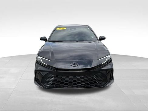 Used 2025 Toyota Camry XSE image 7