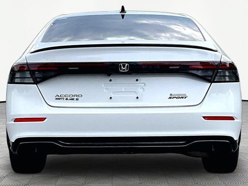 Used 2025 Honda Accord Sport image 7