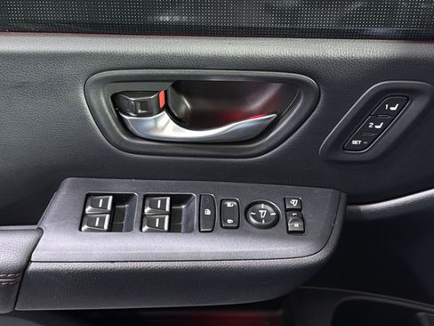 Used 2025 Honda Pilot Black Edition image 36