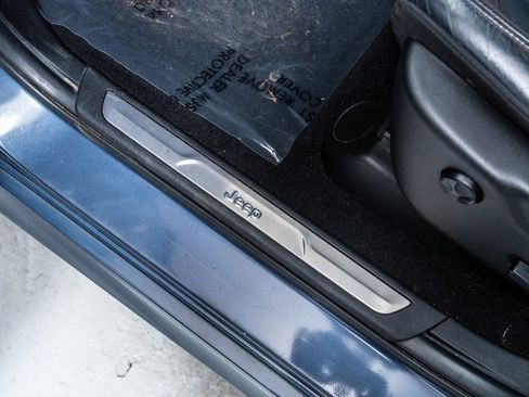 Used 2020 Jeep Grand Cherokee Limited X image 25