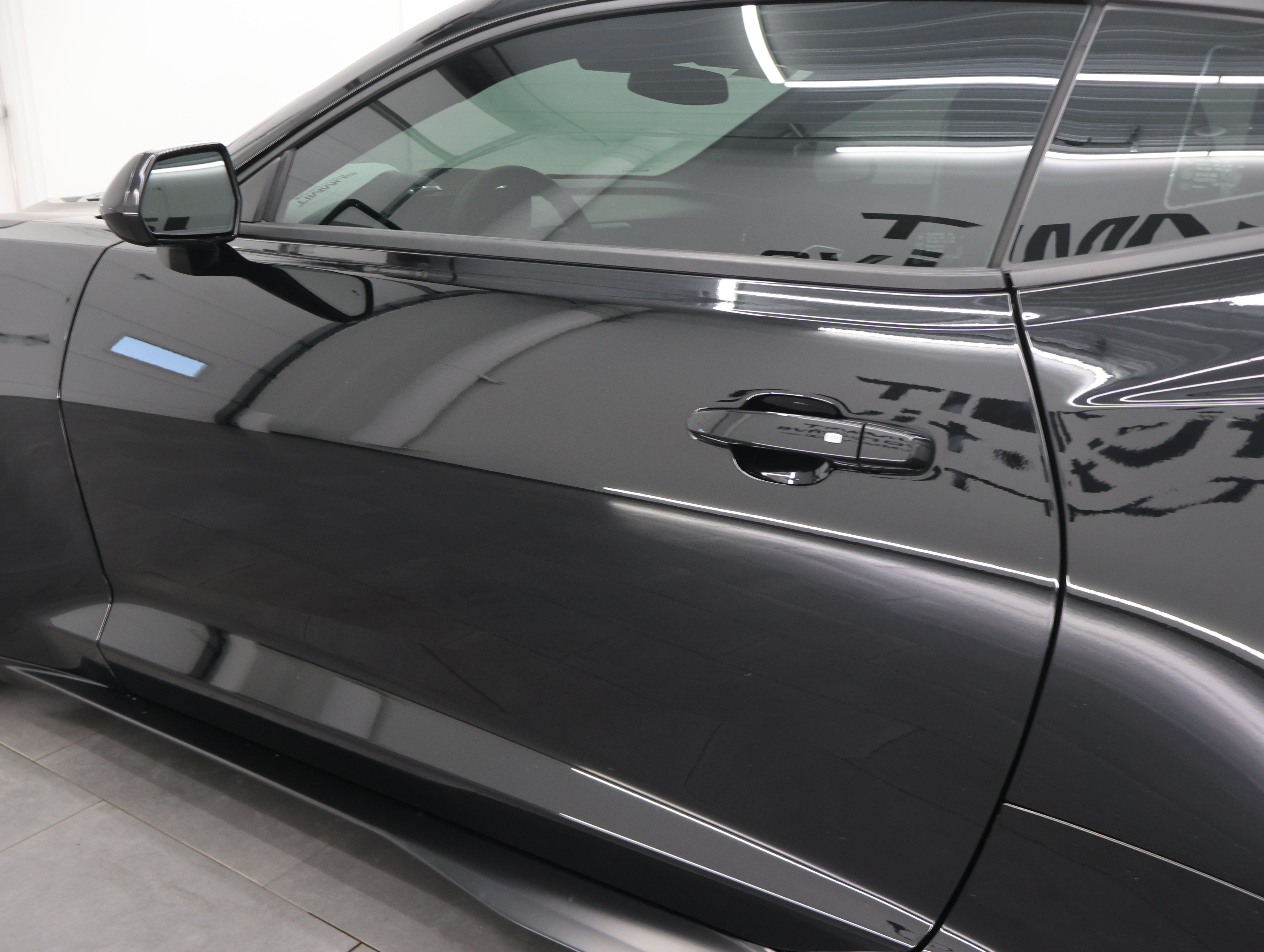 Used 2019 Chevrolet Camaro ZL1 RWD image 33