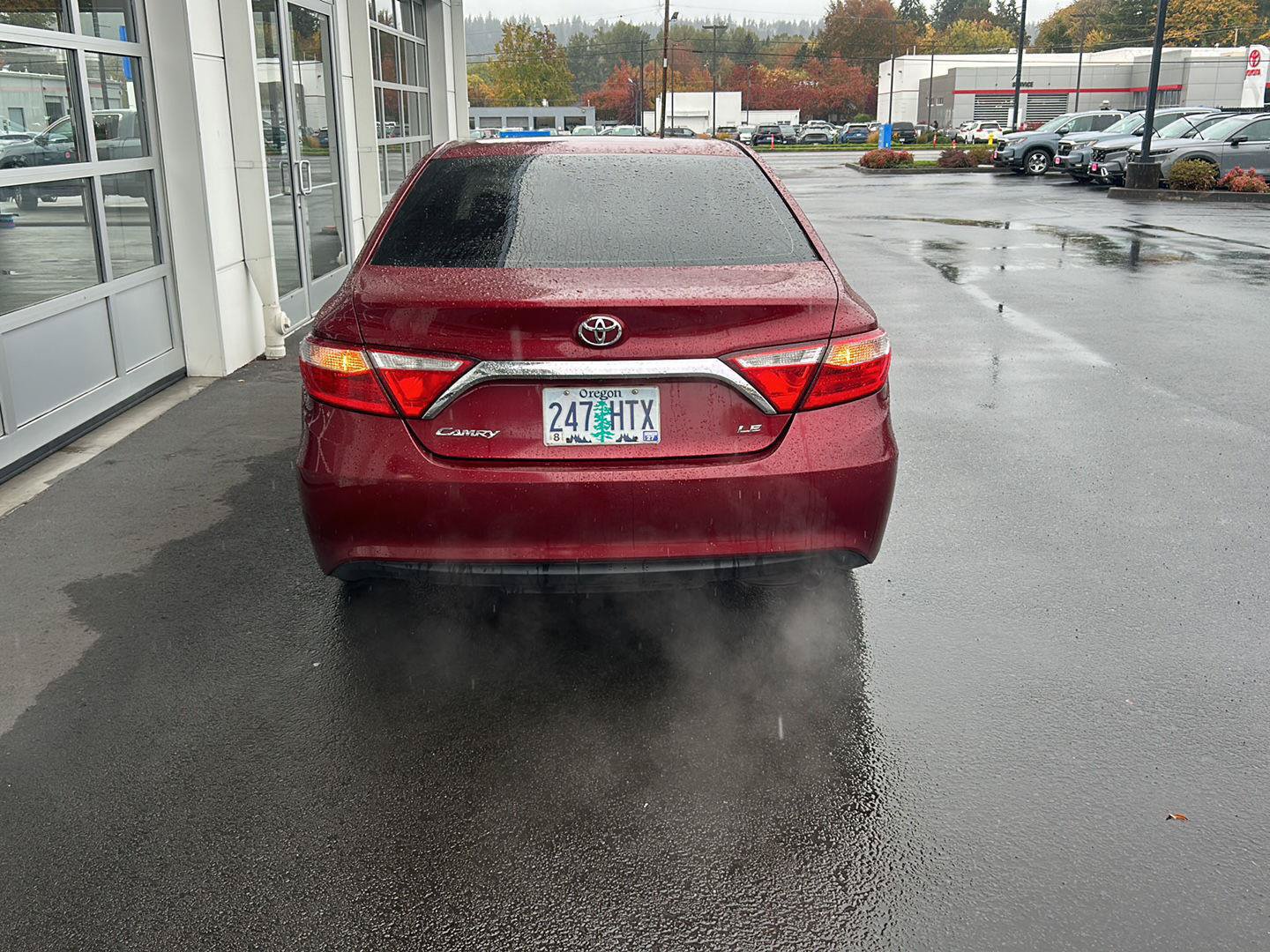 Used 2015 Toyota Camry LE FWD image 5