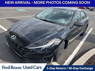 Used 2023 Hyundai Elantra SEL video 2