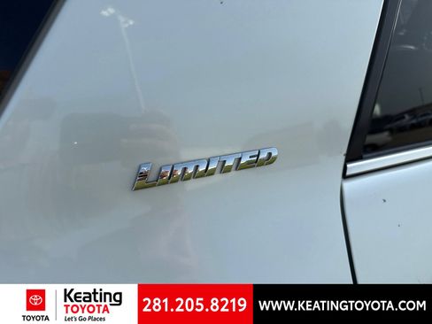 Used 2016 Toyota 4Runner Limited AWD/4WD image 6