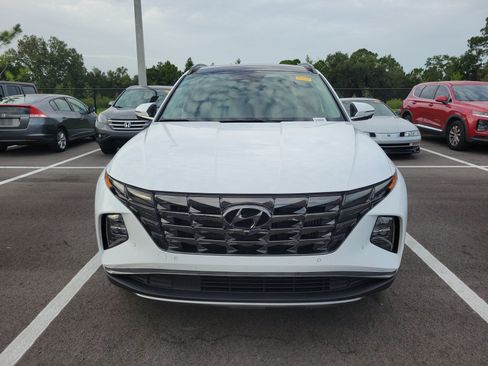 Used 2023 Hyundai Tucson Limited w/ Cargo Package AWD/4WD image 3