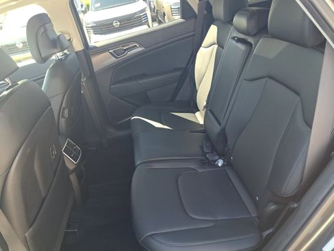 Used 2023 Kia Sportage SX FWD image 18