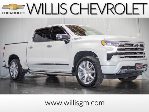 Used 2022 Chevrolet Silverado 1500 High Country w/ High Country Premium Package AWD/4WD image 1