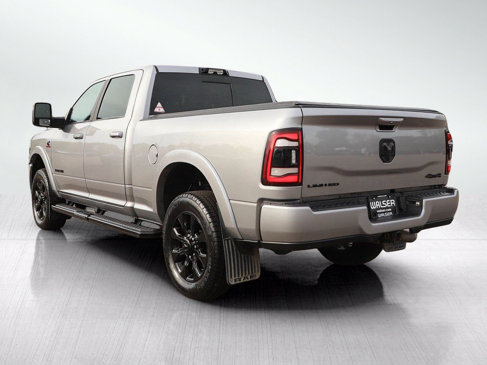 Used 2023 RAM 2500 Limited w/ Night Edition AWD/4WD image 3
