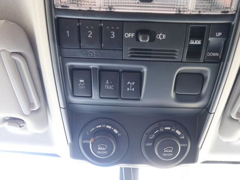 Used 2016 Toyota 4Runner Trail Premium image 63