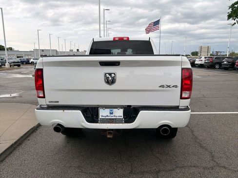 Used 2017 RAM 1500 Express AWD/4WD image 4