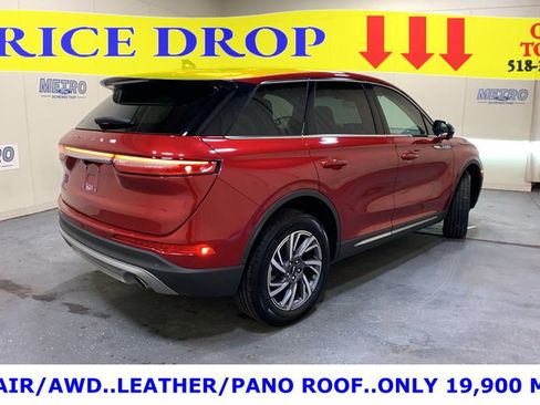 Used 2023 Lincoln Corsair AWD w/ Equipment Group 101A image 3