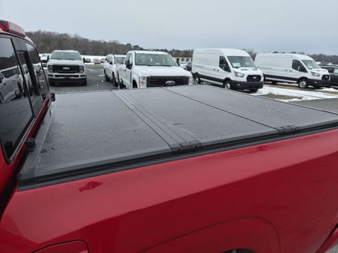 Used 2022 Nissan Frontier SV image 25