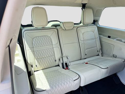 Used 2023 Lincoln Navigator Black Label AWD/4WD image 28