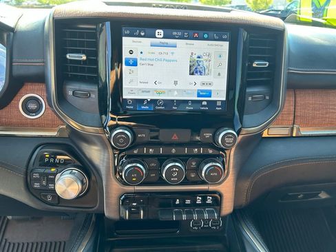 Used 2022 RAM 1500 Longhorn AWD/4WD image 18