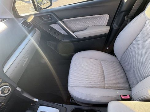 Used 2018 Subaru Forester 2.5i Premium image 19