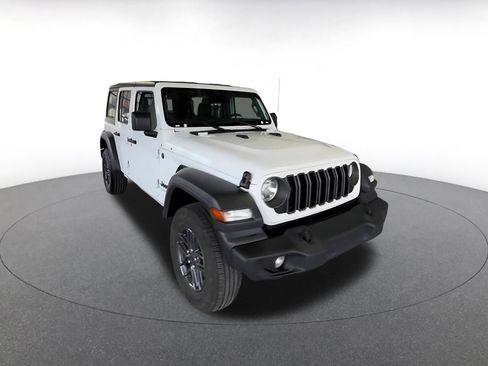 Used 2025 Jeep Wrangler Sport S image 2