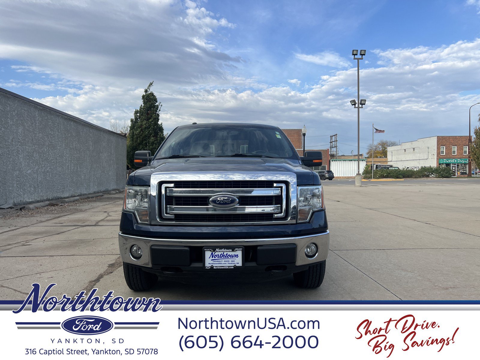 Used 2014 Ford F150 XLT w/ Equipment Group 301A Mid AWD/4WD image 2