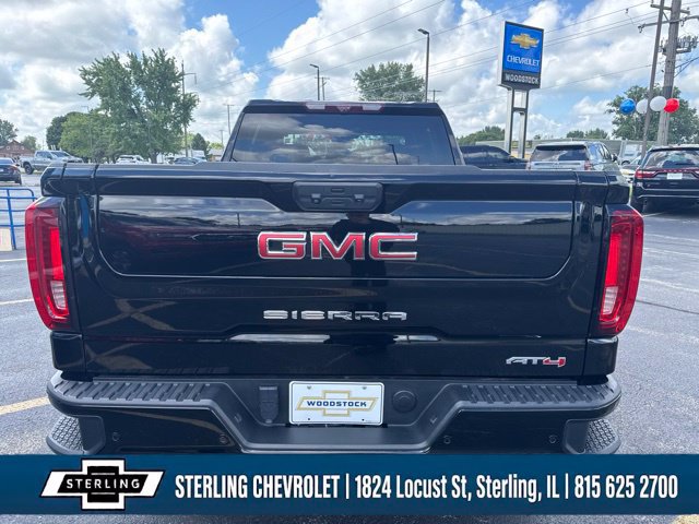 Used 2023 GMC Sierra 1500 AT4 w/ Technology Package AWD/4WD image 4