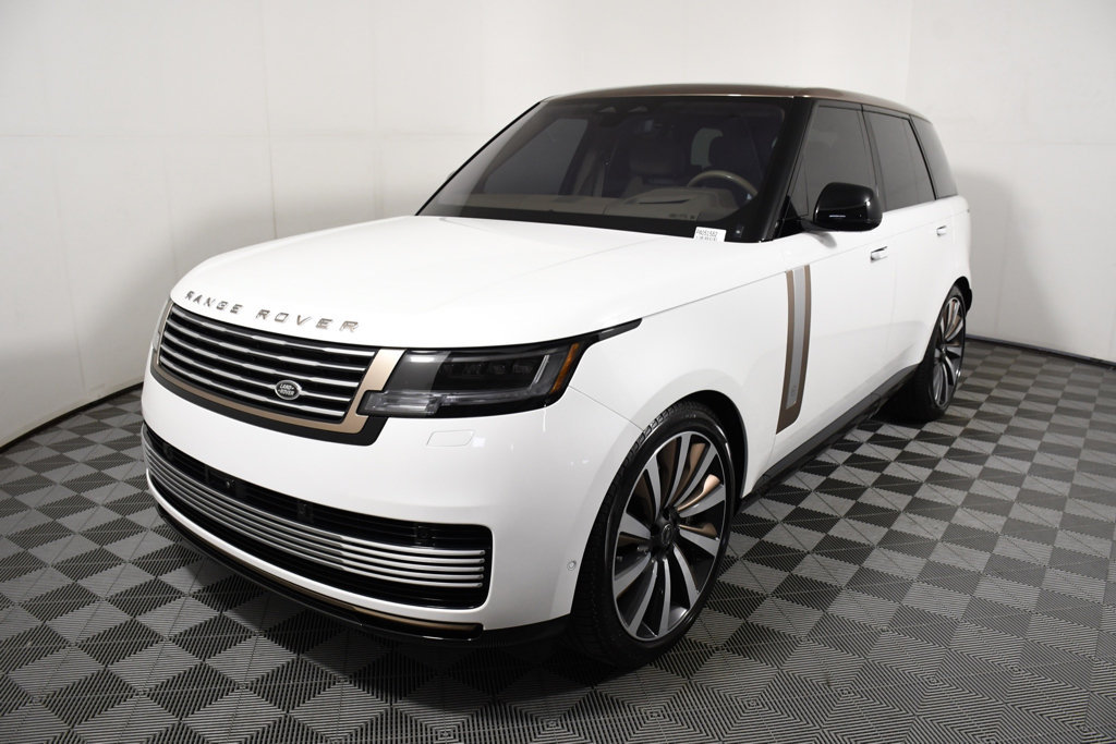 Used 2023 Land Rover Range Rover SV AWD/4WD image 1