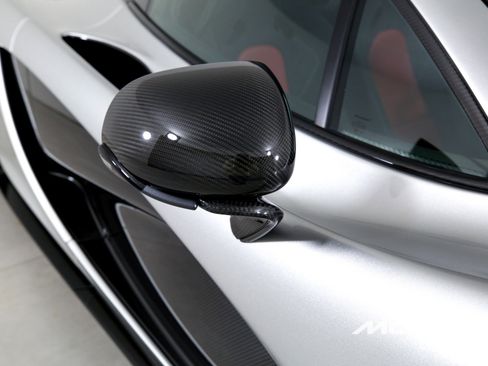 Used 2015 McLaren P1 image 34