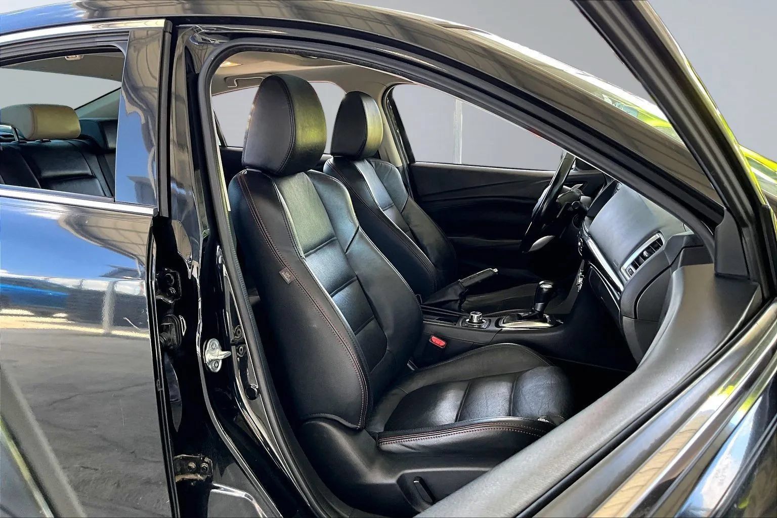 Used 2015 MAZDA MAZDA6 Grand Touring w/ GT Technology Package FWD image 26