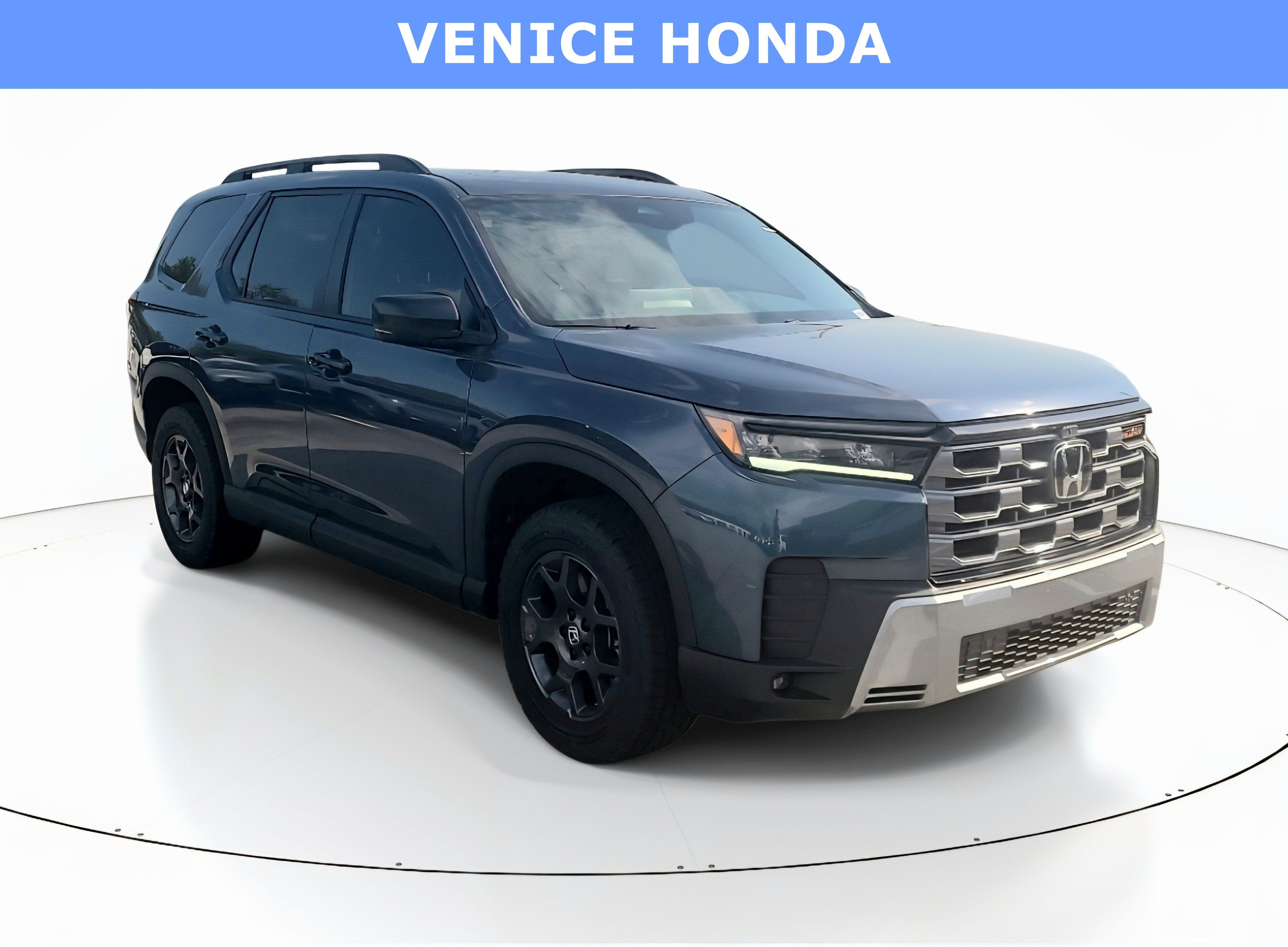 Used 2026 Honda Pilot TrailSport image 1
