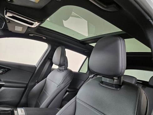 Certified 2025 Mercedes-Benz GLC 300 4MATIC image 15