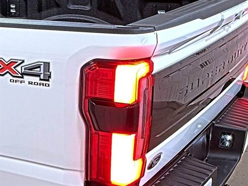 Used 2026 Ford F350 Platinum AWD/4WD image 6